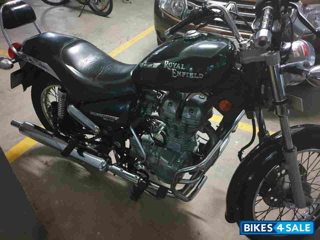 Black Royal Enfield Thunderbird TwinSpark 350