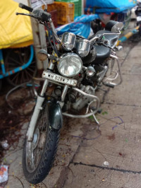 Black Royal Enfield Thunderbird TwinSpark 350