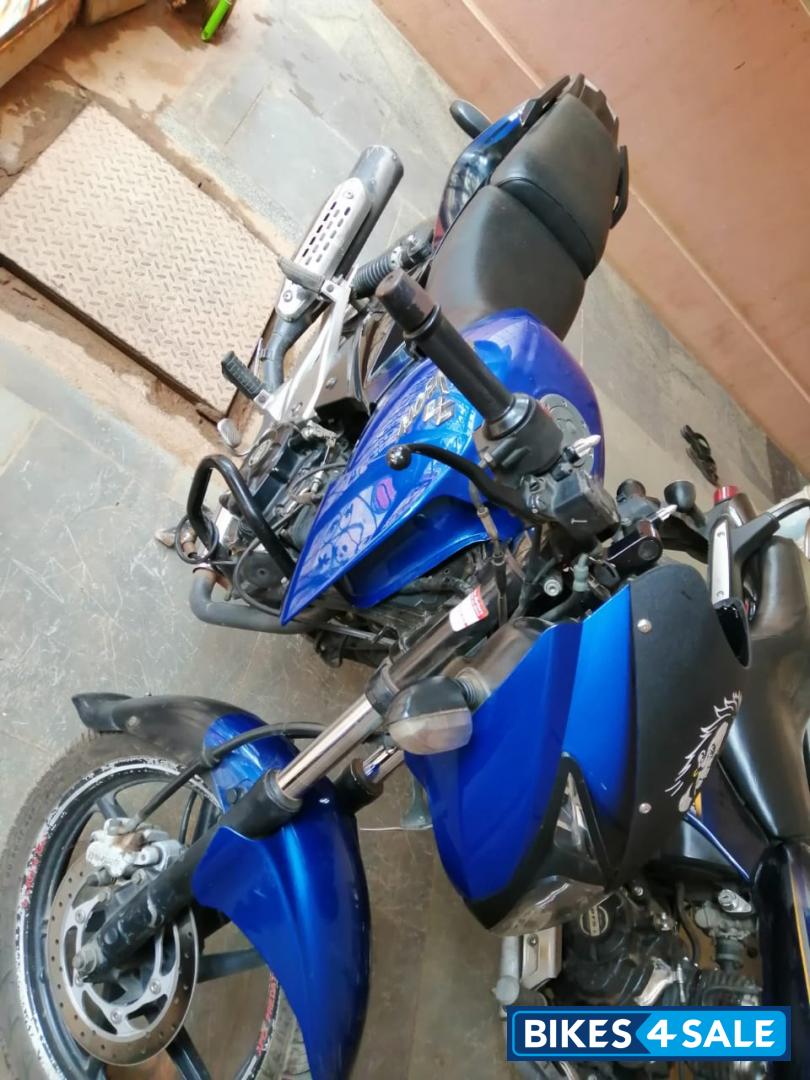 Blue Bajaj Pulsar 180 DTSi