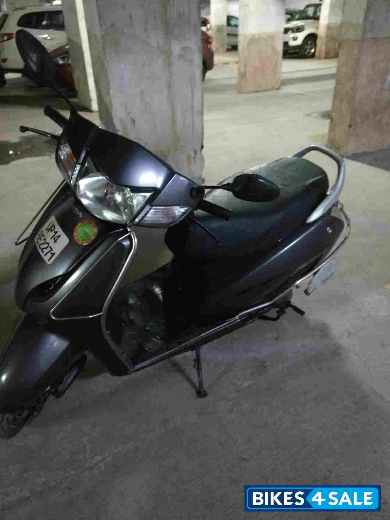 Grey Honda Activa