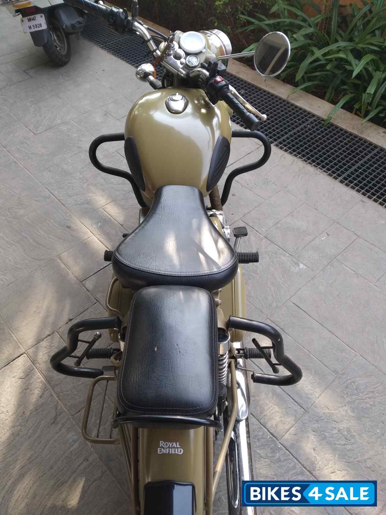 Royal Enfield Classic Desert Storm Royal Enfield Classic Desert Storm