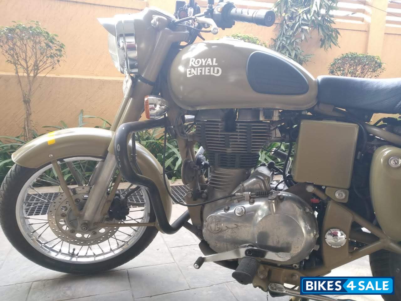 Royal Enfield Classic Desert Storm Royal Enfield Classic Desert Storm