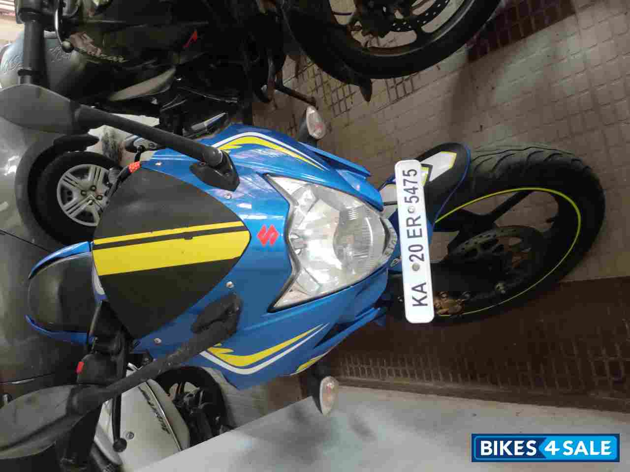 Racing Blue Suzuki Gixxer SF SP