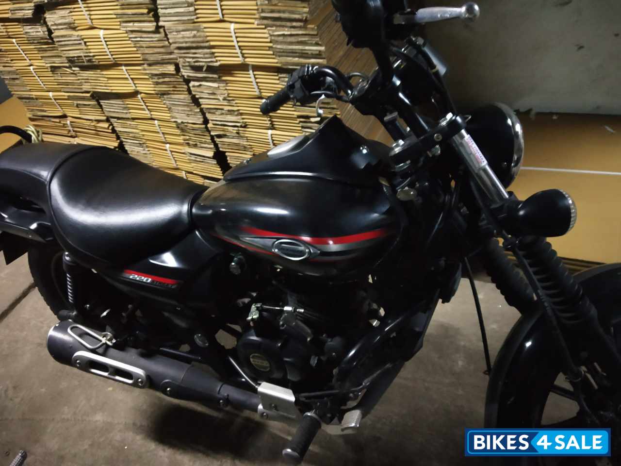 Black Bajaj Avenger Street 220