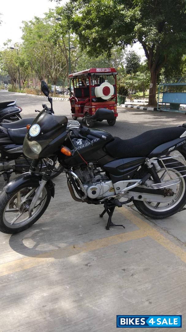 Black Bajaj Pulsar 150 DTSi