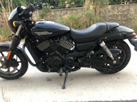 Black Harley Davidson Street 500