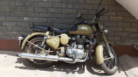 Royal Enfield Classic 500