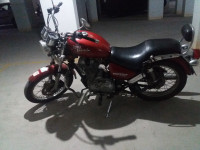 Red Royal Enfield Thunderbird 350