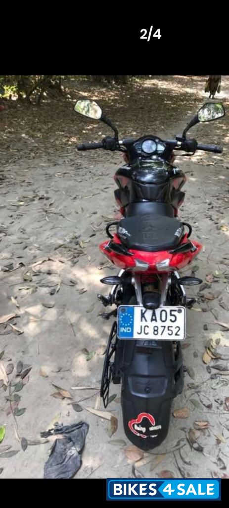 Black And Red Bajaj Pulsar 200 NS