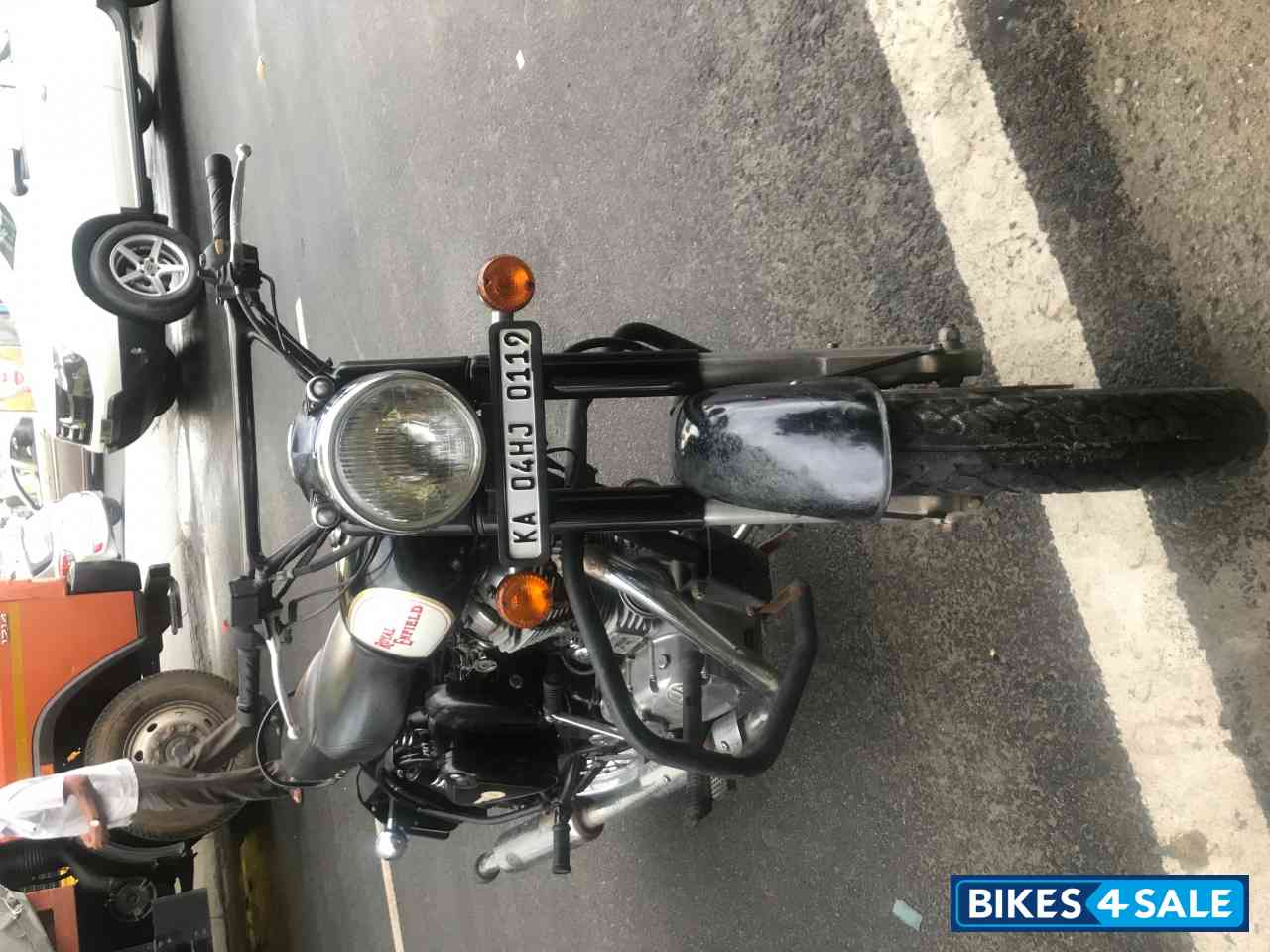 Black Royal Enfield Classic 500