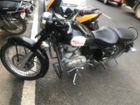 Black Royal Enfield Classic 500