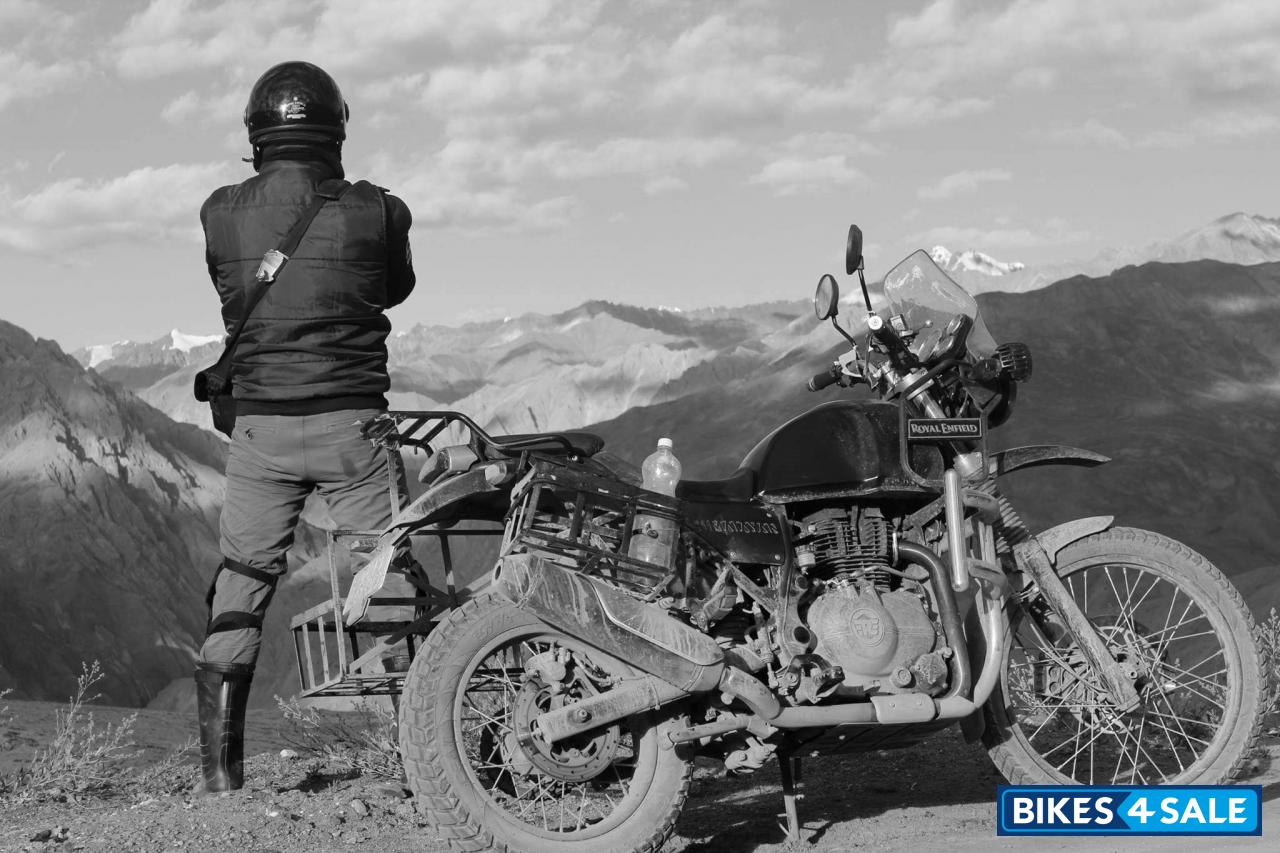 Black Granite Royal Enfield Himalayan Black Granite Royal Enfield Himalayan