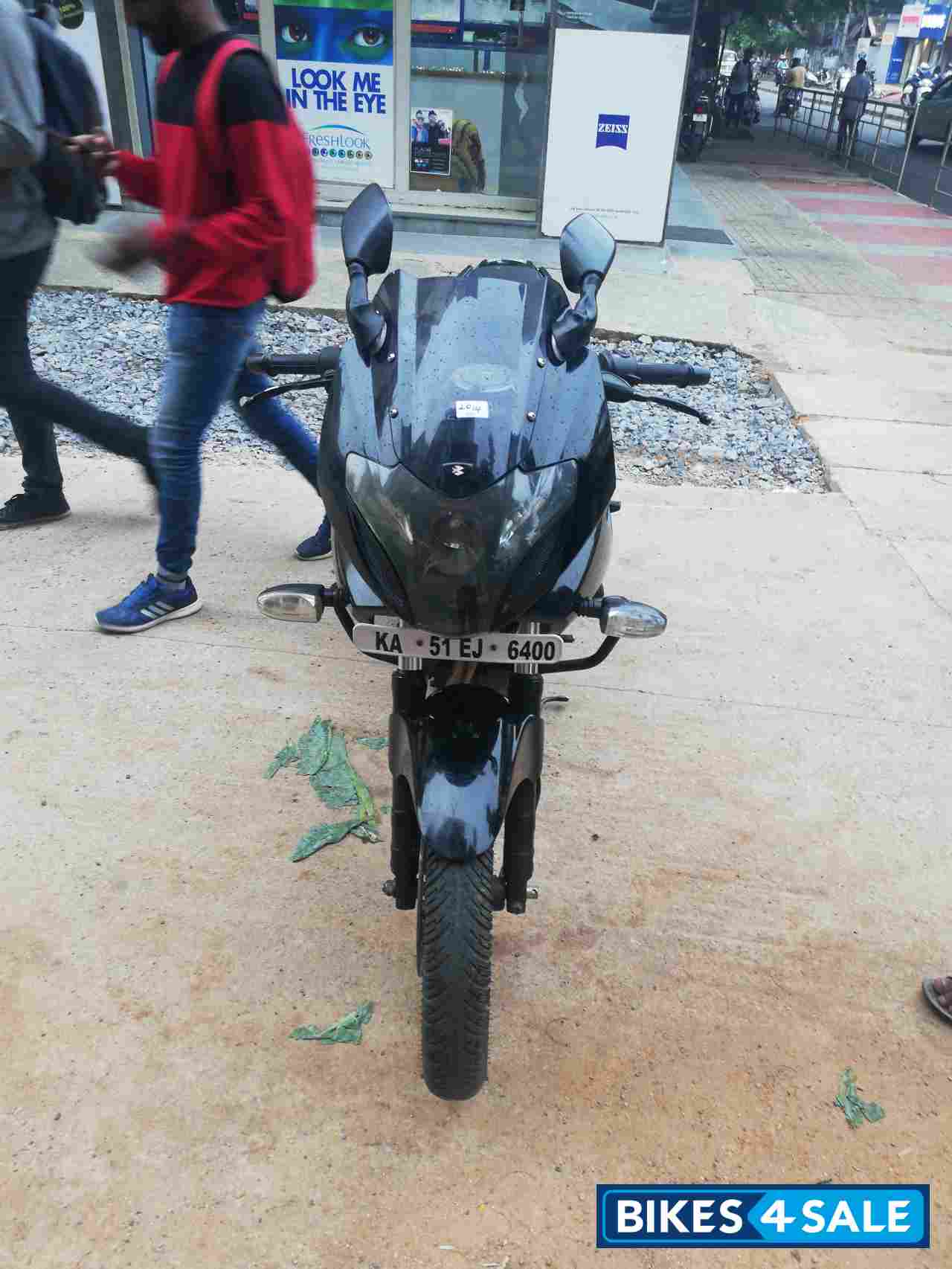 Bajaj Pulsar 220 DTSFi