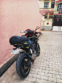 Black Bajaj Pulsar 200 NS