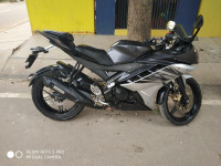 Yamaha YZF R15 V2