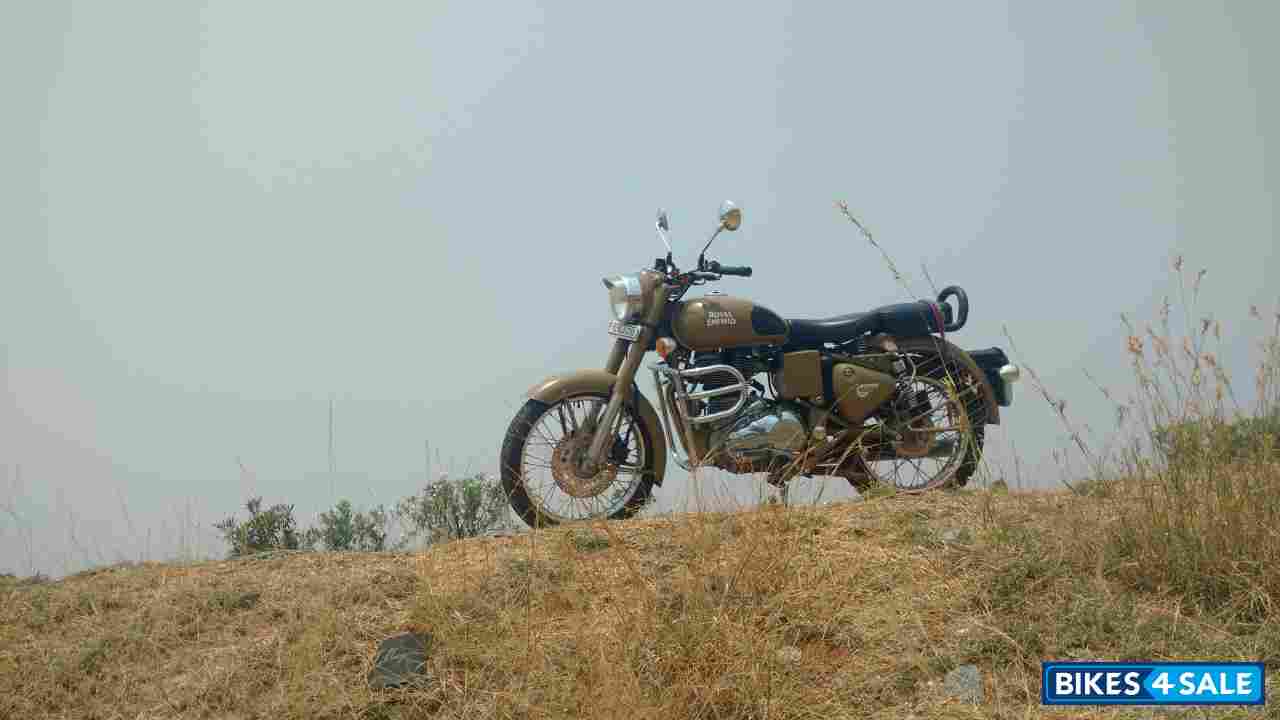 Royal Enfield Classic Desert Storm