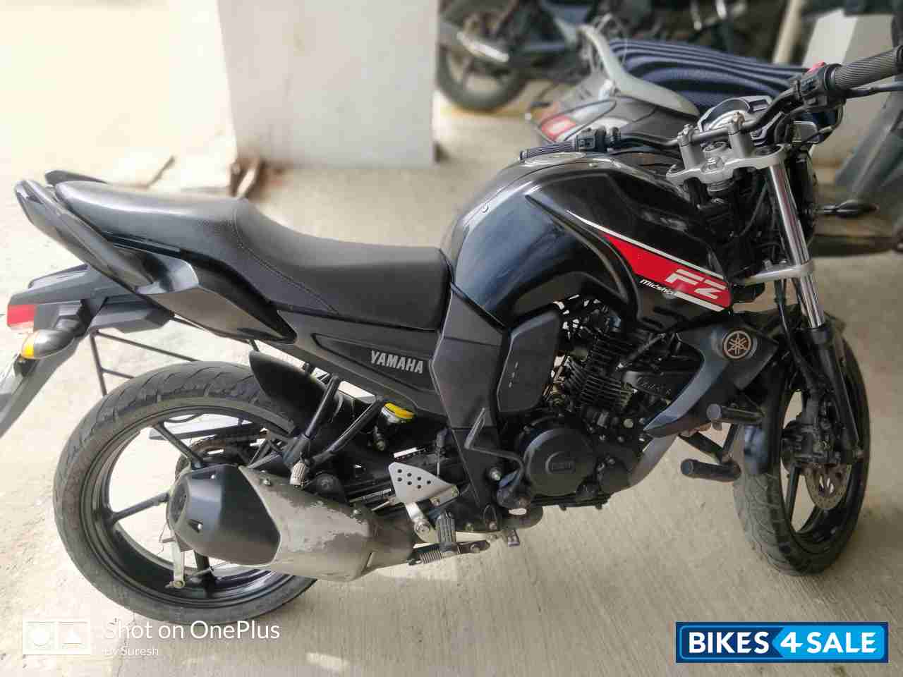 Black Yamaha FZ16