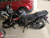 Black Yamaha FZ16