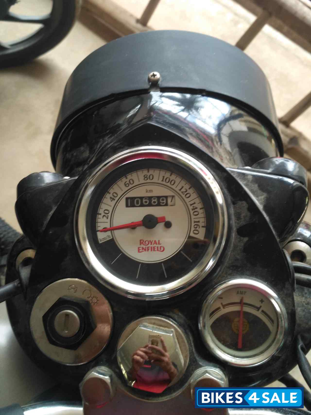 Gray Royal Enfield Classic Gunmetal Grey