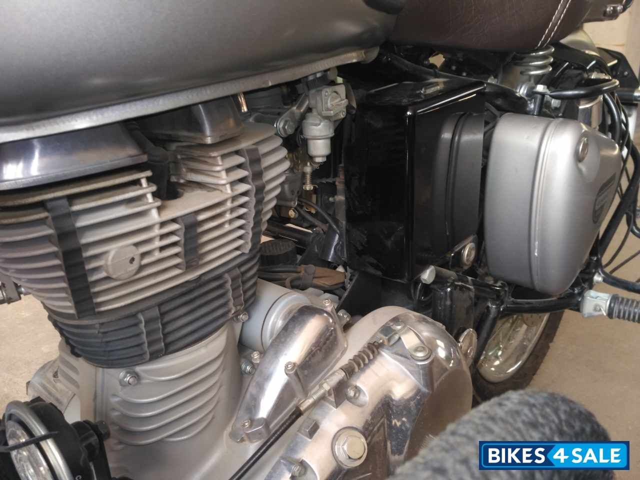 Gray Royal Enfield Classic Gunmetal Grey