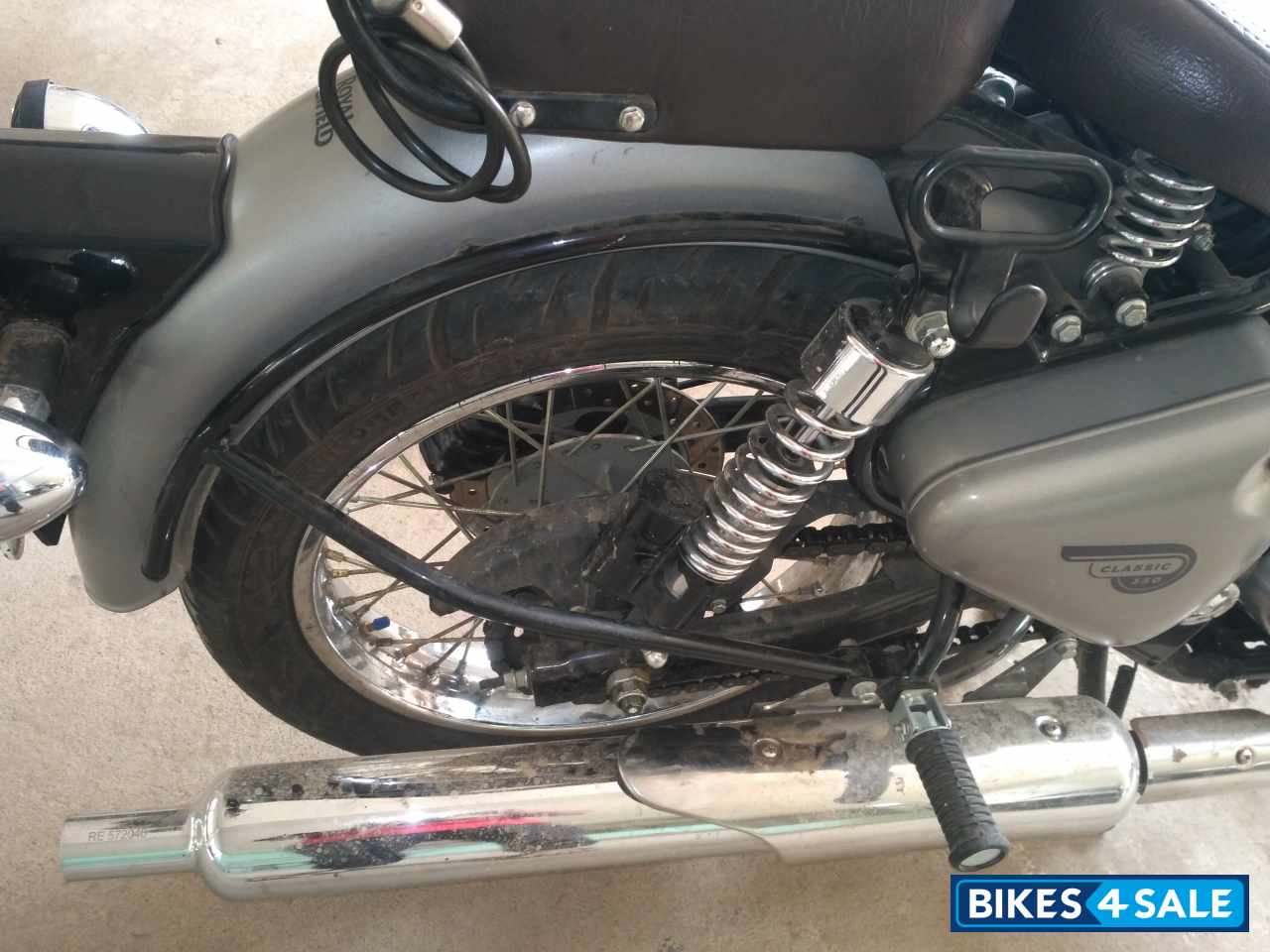 Gray Royal Enfield Classic Gunmetal Grey