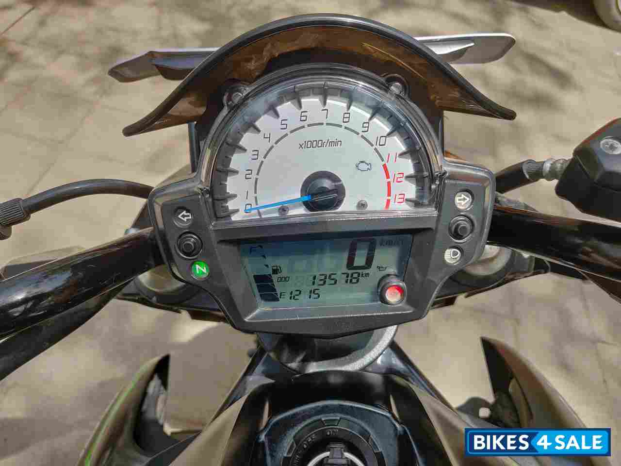 Green And Black Kawasaki ER-6n