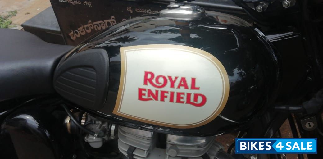 Black Royal Enfield Classic 350