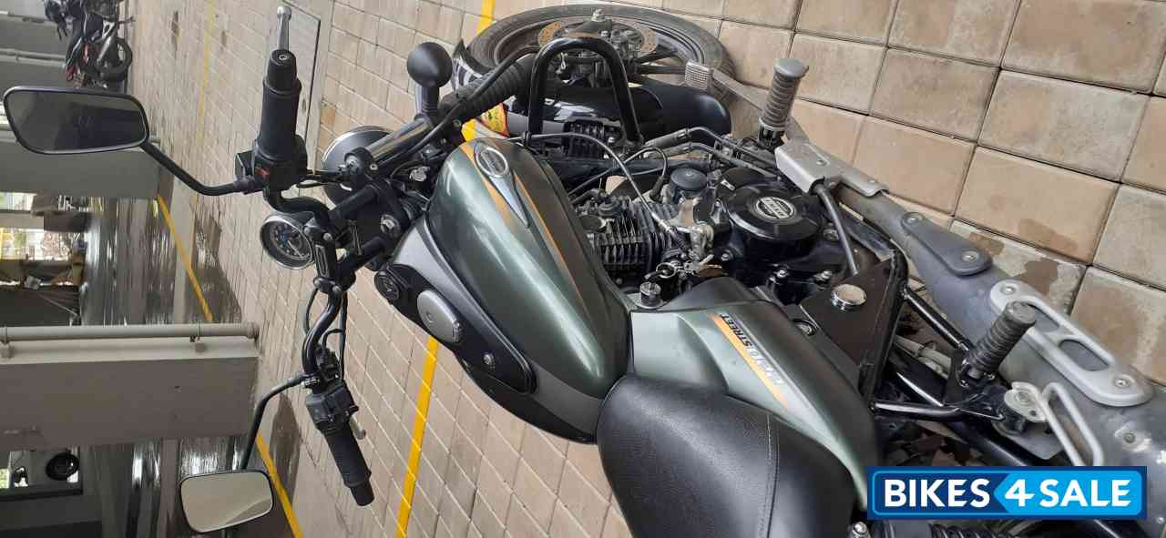 Matte Wild Green Bajaj Avenger Street 220