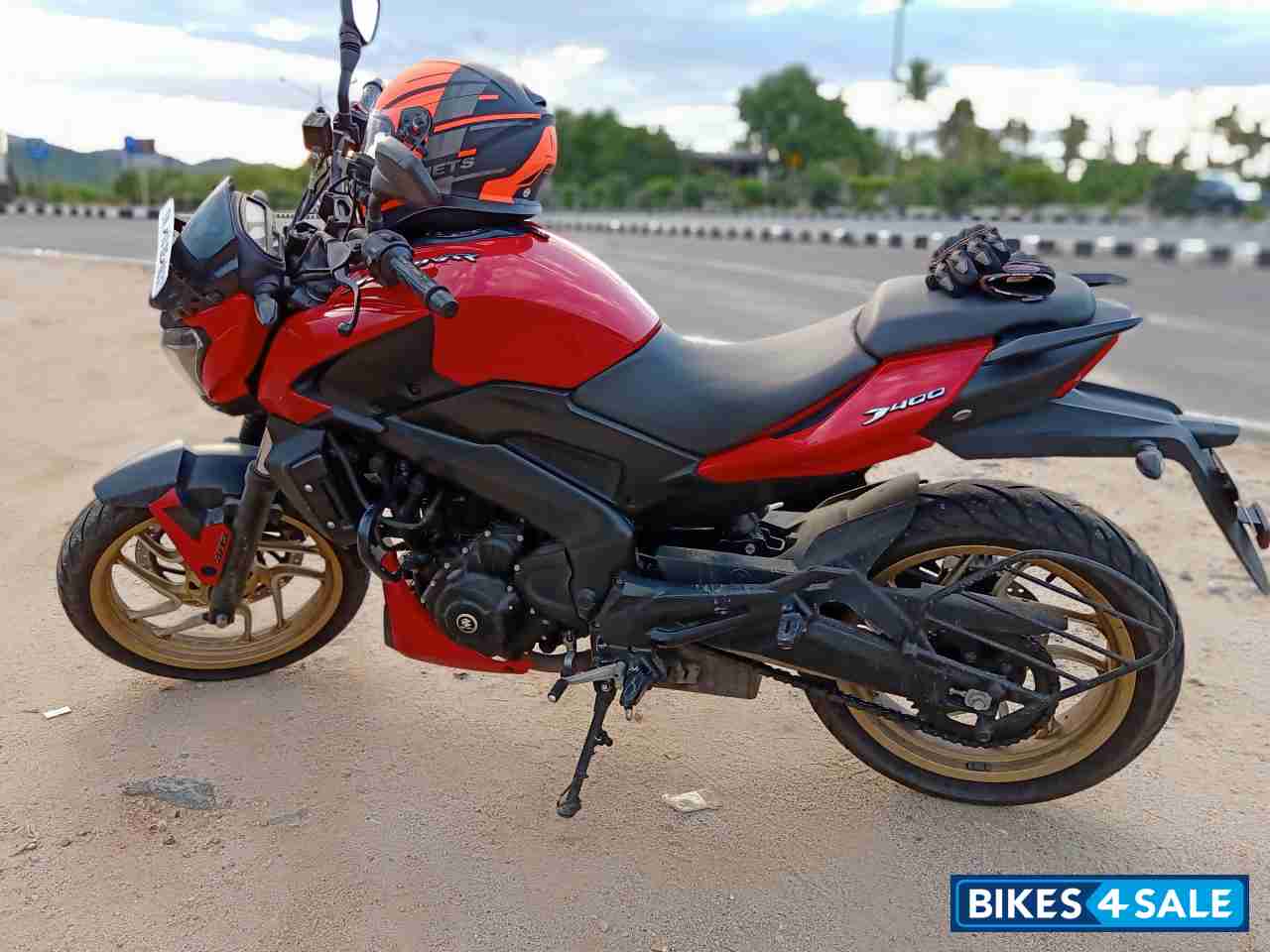 Red Bajaj Dominar 400 Disc Red Bajaj Dominar 400 Disc