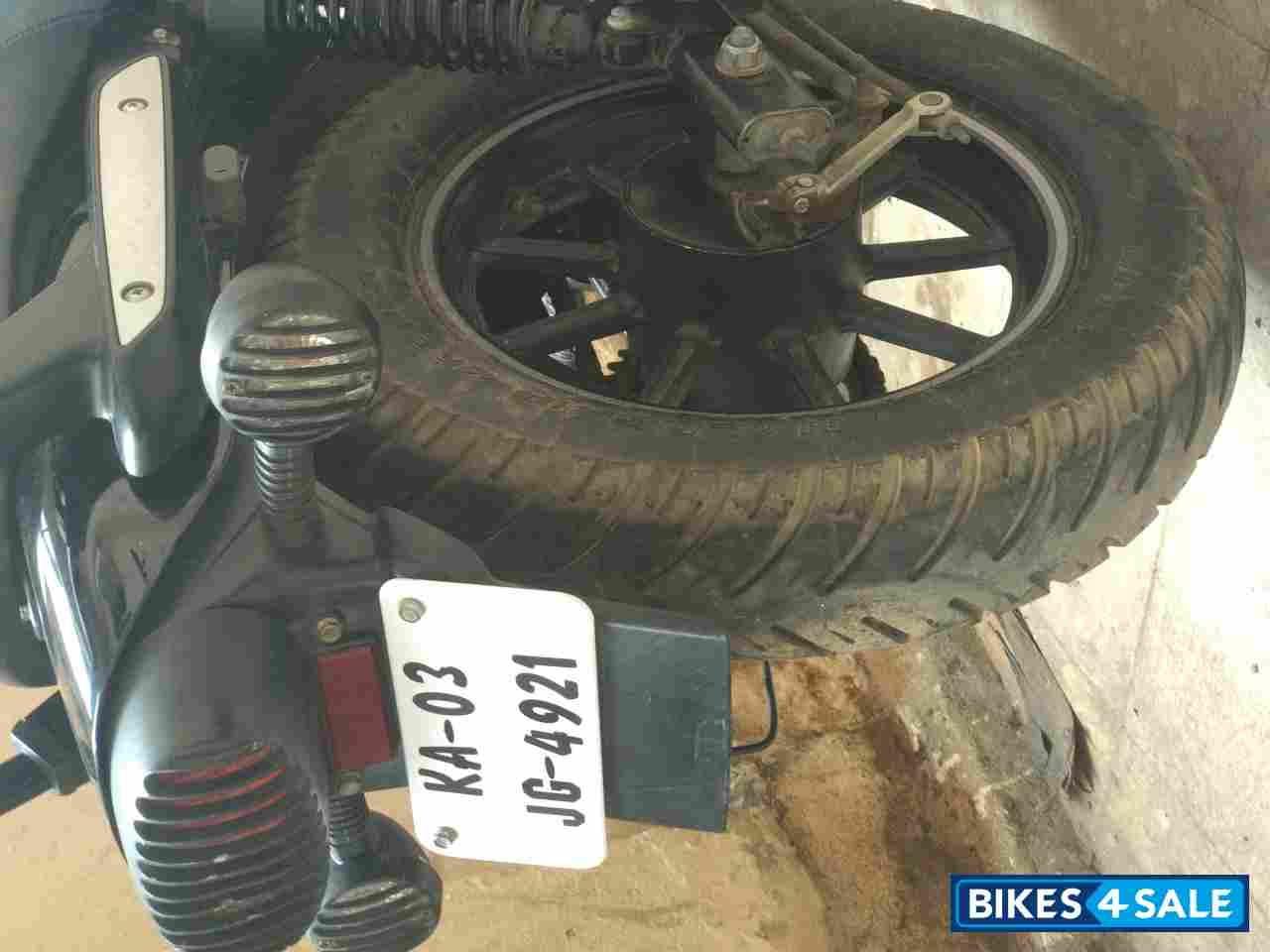 Bajaj Avenger Street 220