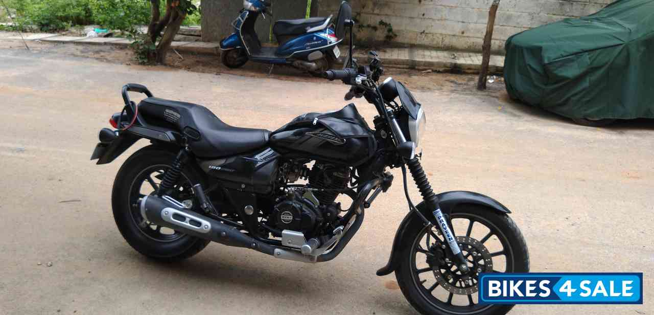 Black Bajaj Avenger Street 180