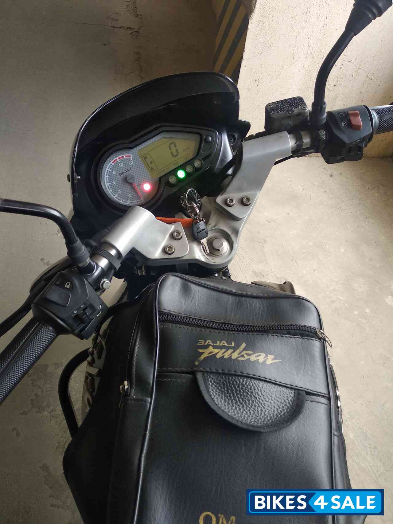 Black Bajaj Pulsar 150 DTSi