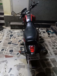 Bajaj V15
