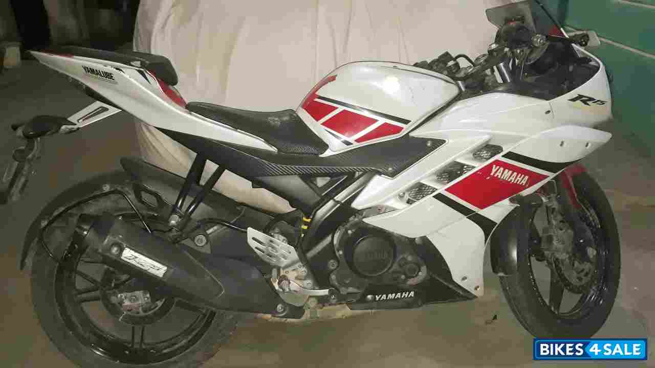 Yamaha YZF R15 V2