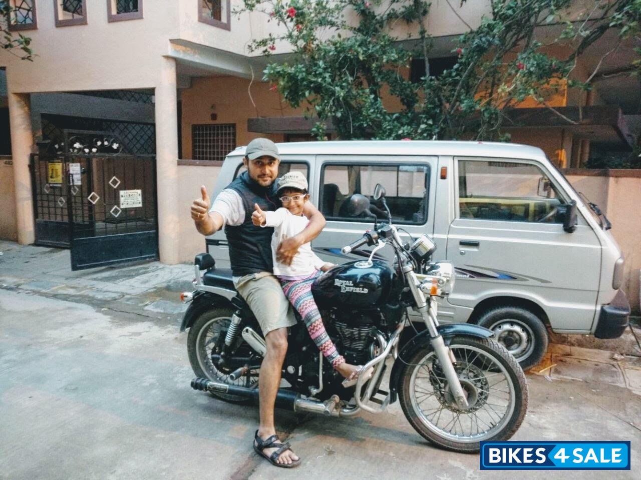 Dark Blue Royal Enfield Thunderbird 350