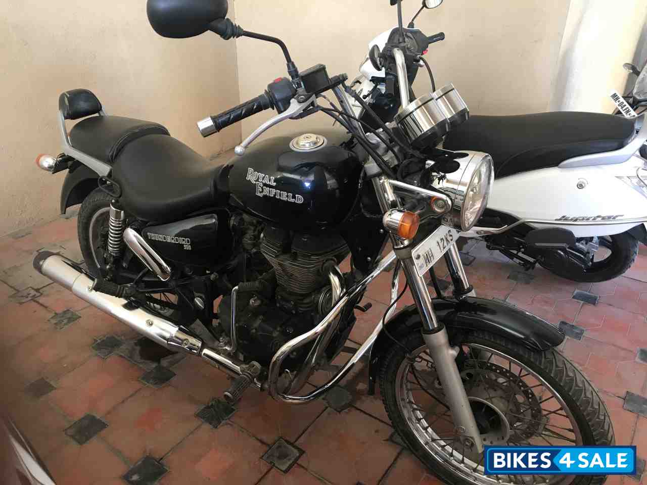 Moonlight Black Royal Enfield Thunderbird TwinSpark 350