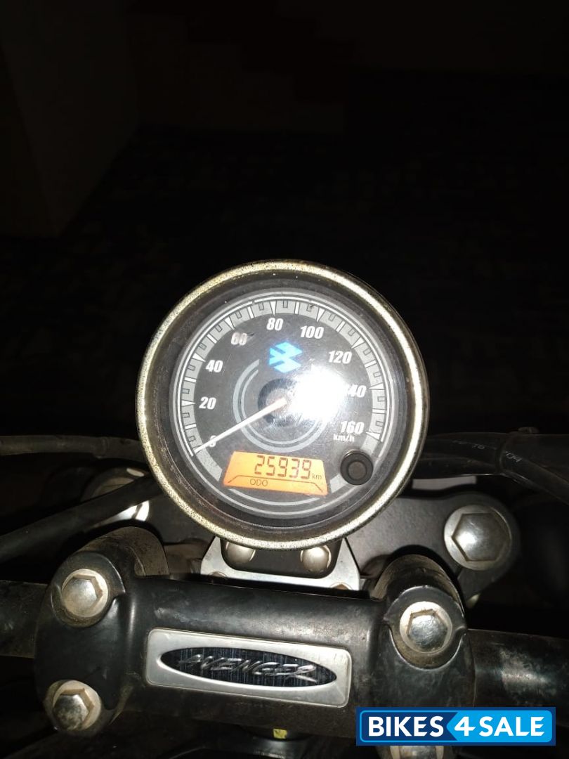 Bajaj Avenger Street 220