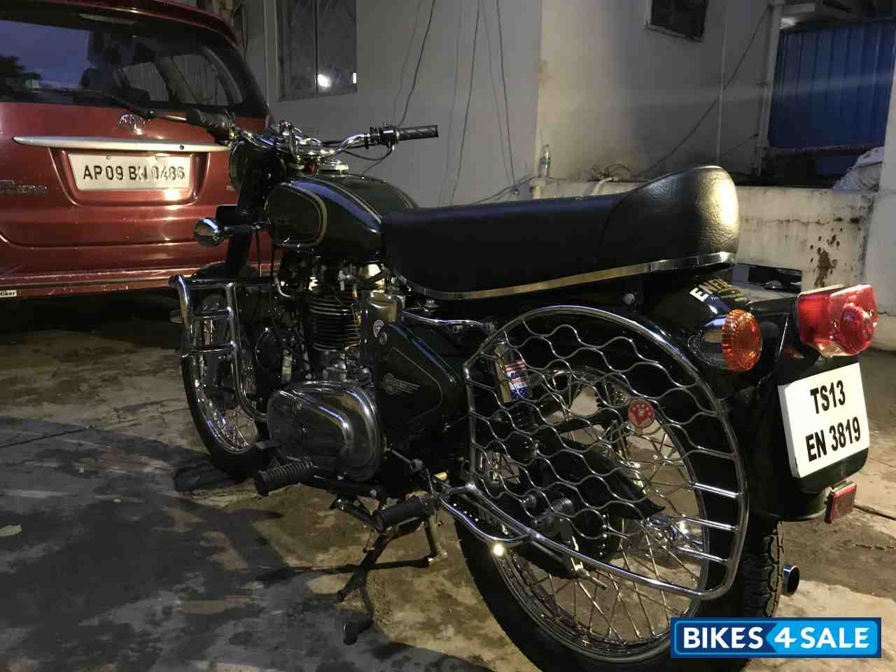 Military Green Royal Enfield Bullet Standard 350