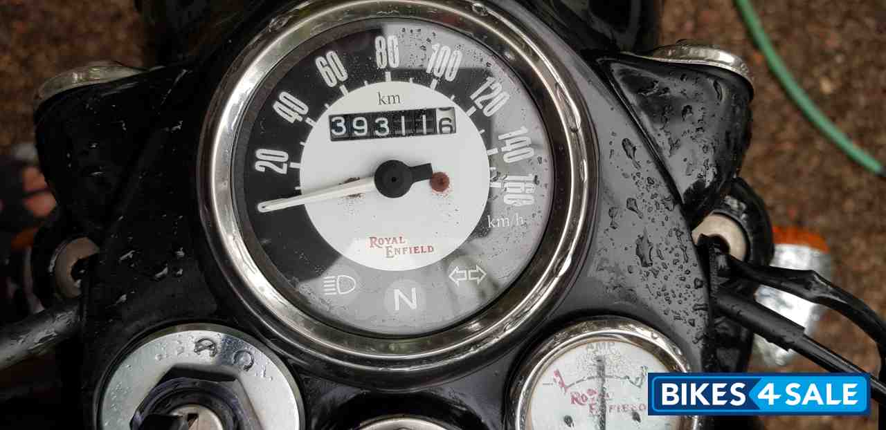 Black Royal Enfield Classic 350