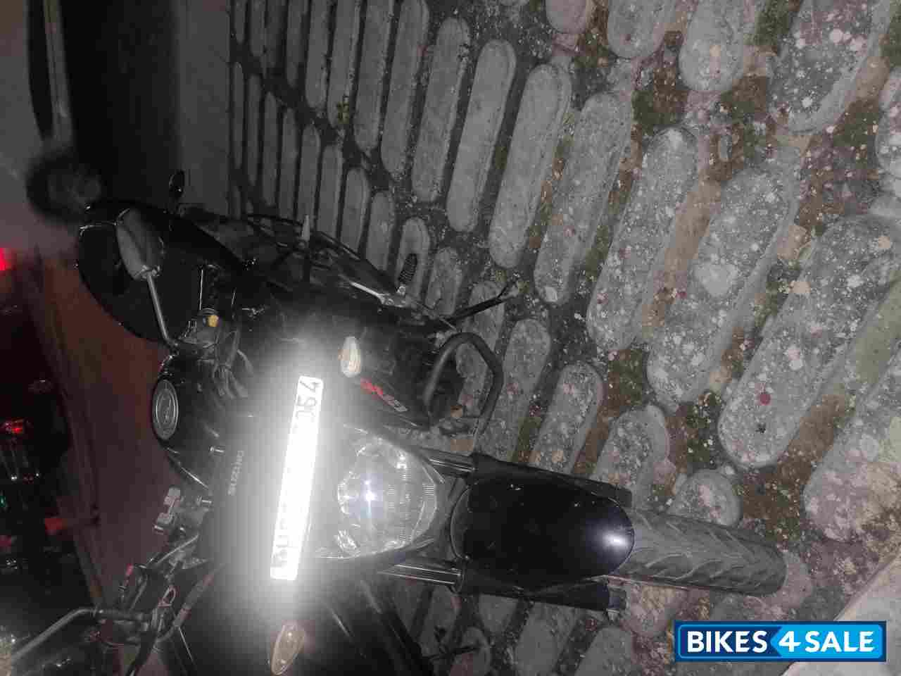 Black Suzuki Gixxer 150