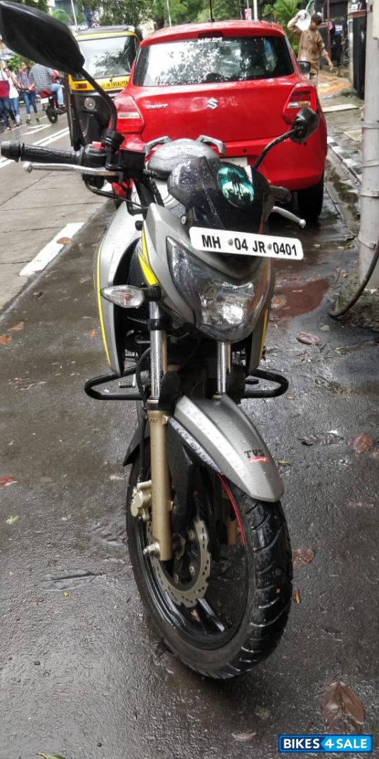 TVS Apache RTR 200 Fi 4V Race Edition 2.0