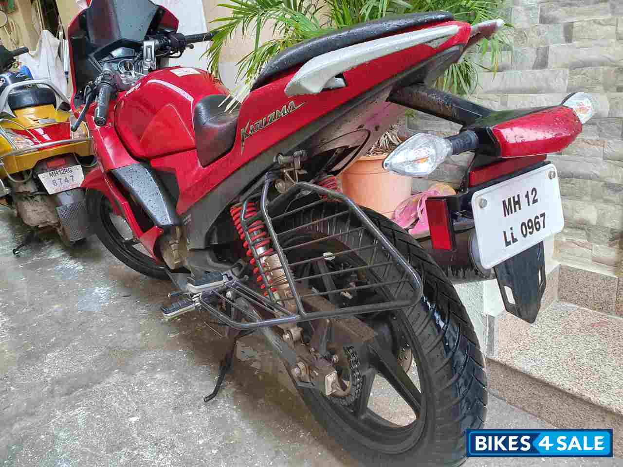 Candy Red Hero Karizma ZMR