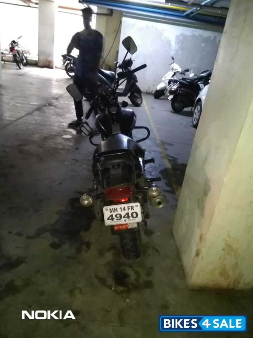 Black Bajaj Avenger Street 220