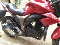 Red Suzuki Gixxer 150