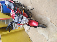 Red Suzuki Gixxer 150