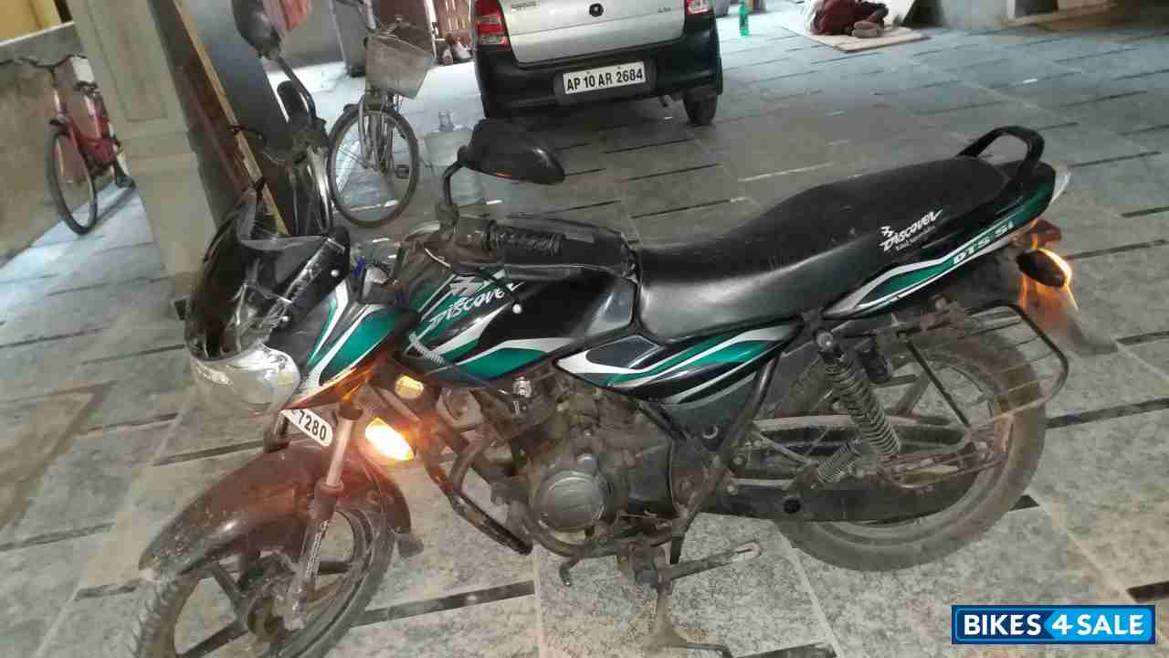 Black Decal Green Bajaj Discover 100 DTS-Si