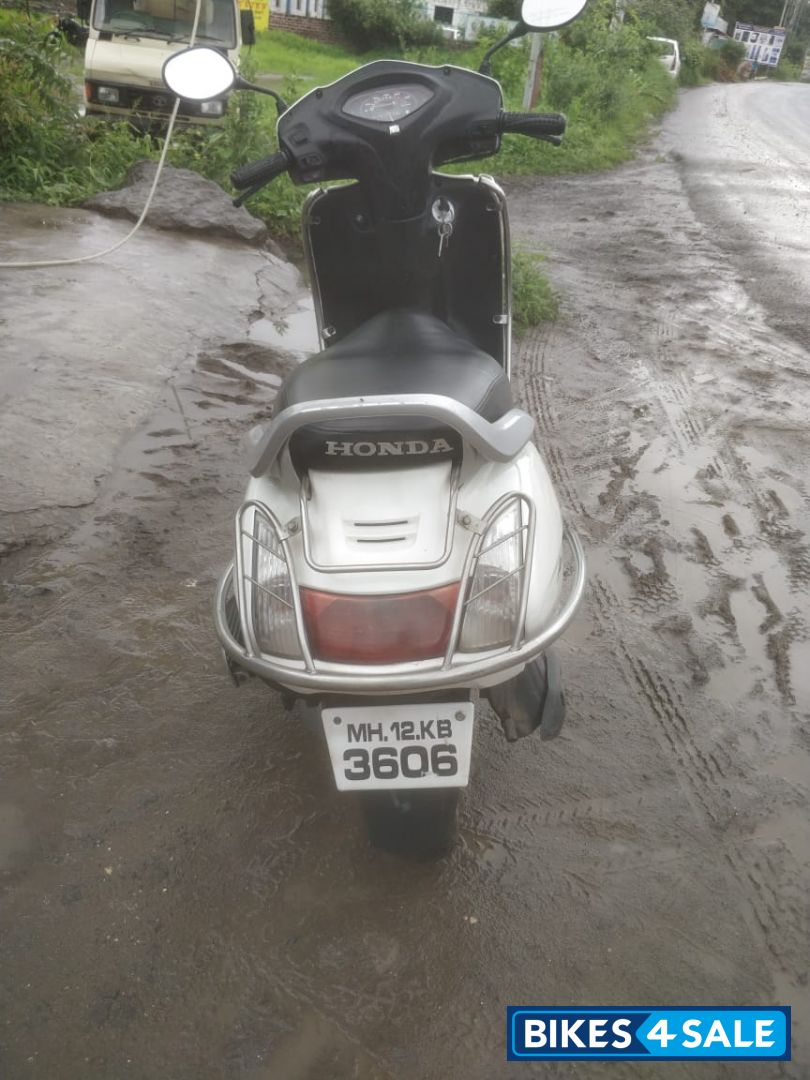 White Honda Activa