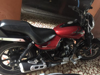 Red Bajaj Avenger Street 180