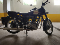 Black Royal Enfield Classic 350