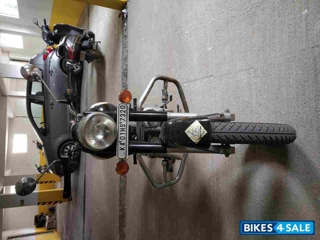 Black Royal Enfield Classic 350